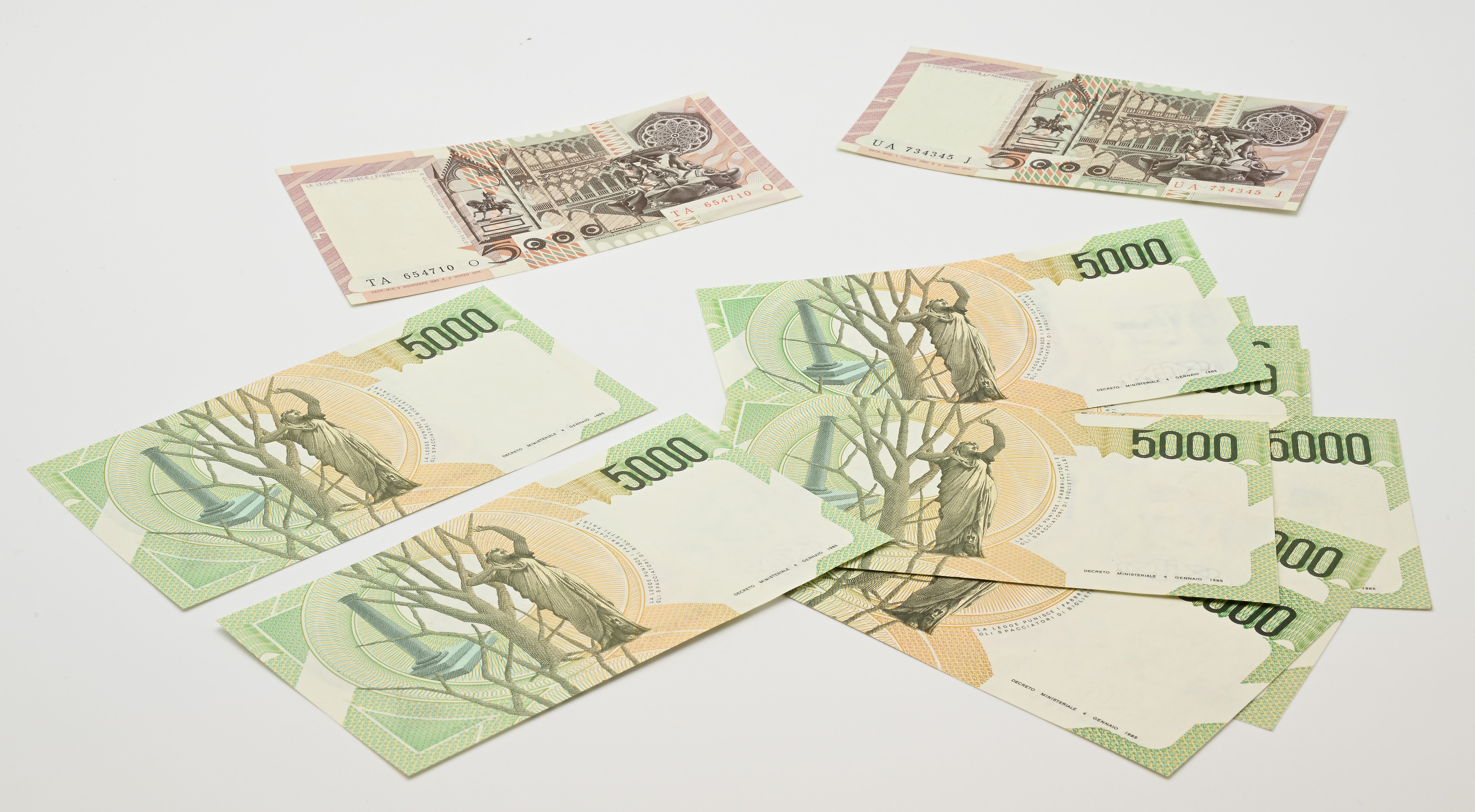 Repubblica Italiana, Banconote da 5.000 Lire (Antonello da Messina e Bellini)