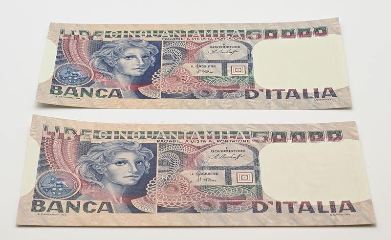 Repubblica Italiana, Due banconote da 50.000 Lire con volto di donna
