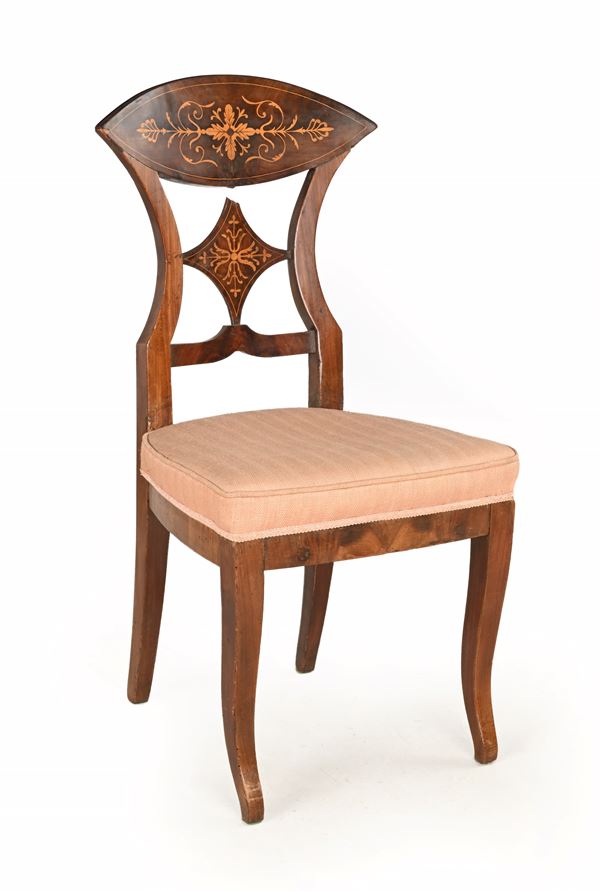 Sedia in legno intarsiato, XIX secolo