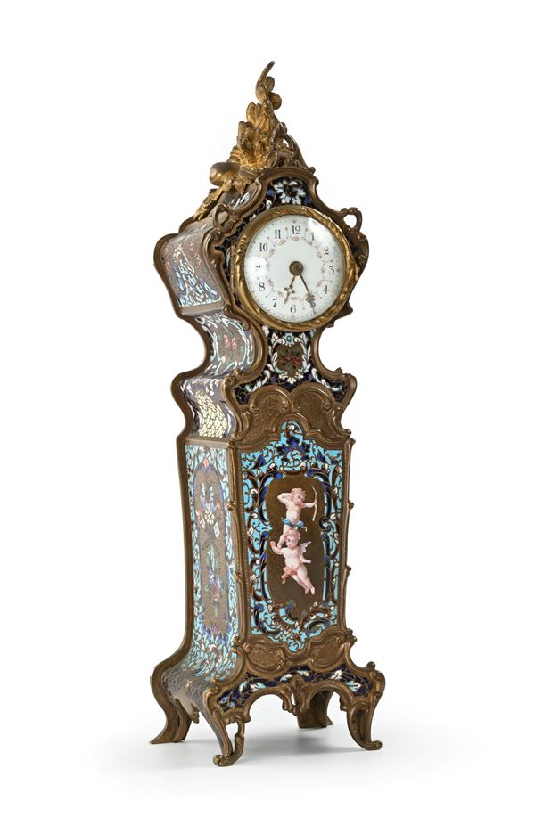 Orologio da tavolo in ottone e smalti policromi, fine del XIX secolo