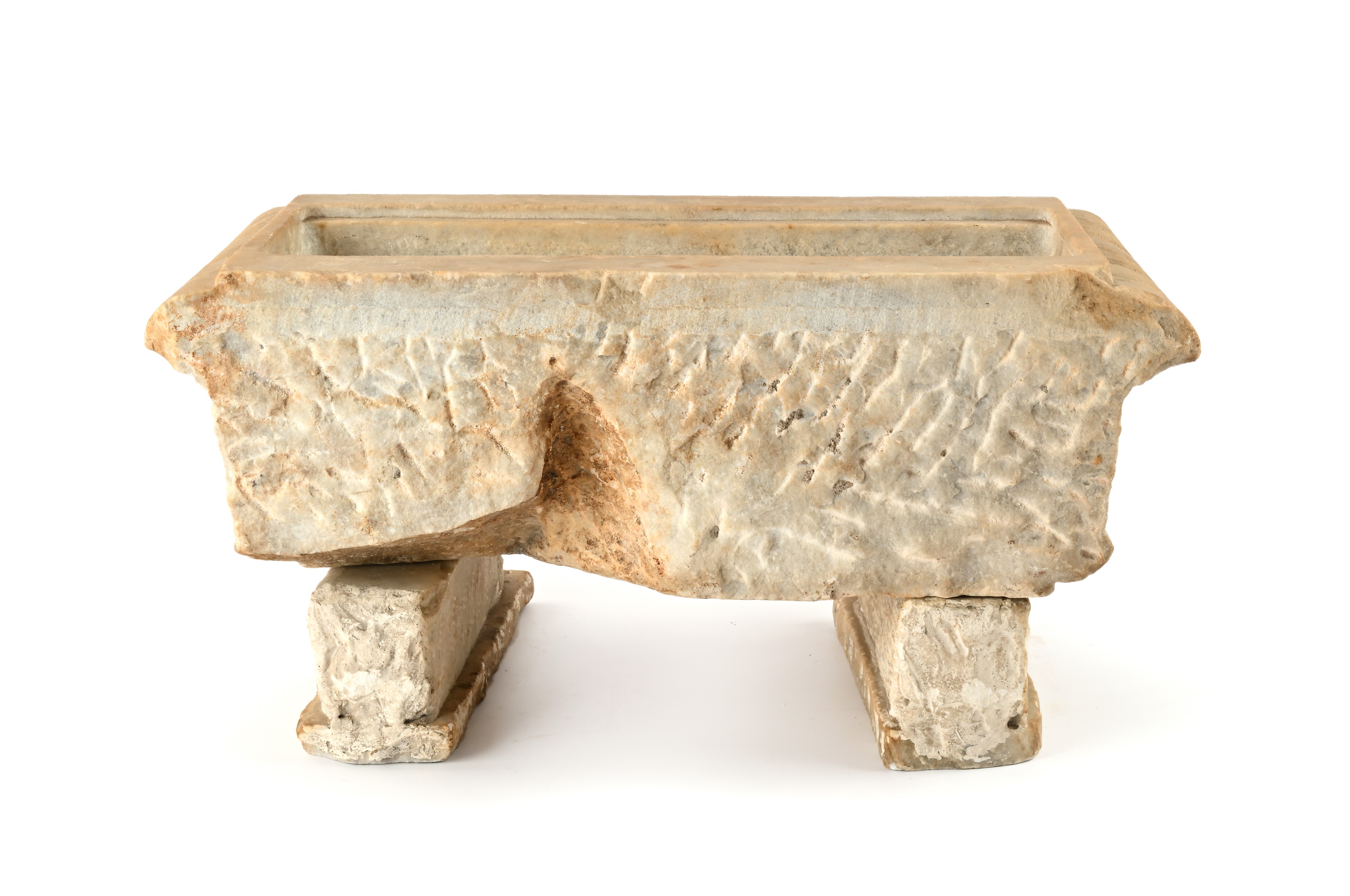 Vasca parietale in marmo bianco, XVIII secolo