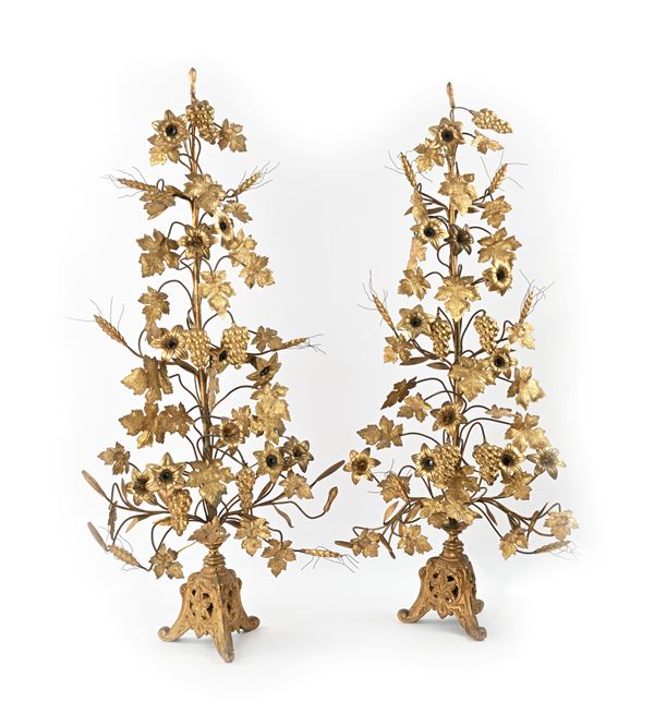 Coppia di palme da altare in metallo dorato, XIX secolo