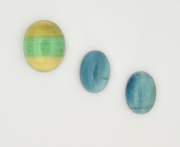 Lotto di 3 fluoriti cabochon