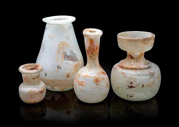 Lotto di quattro vasi modello Scavo in vetro di Murano