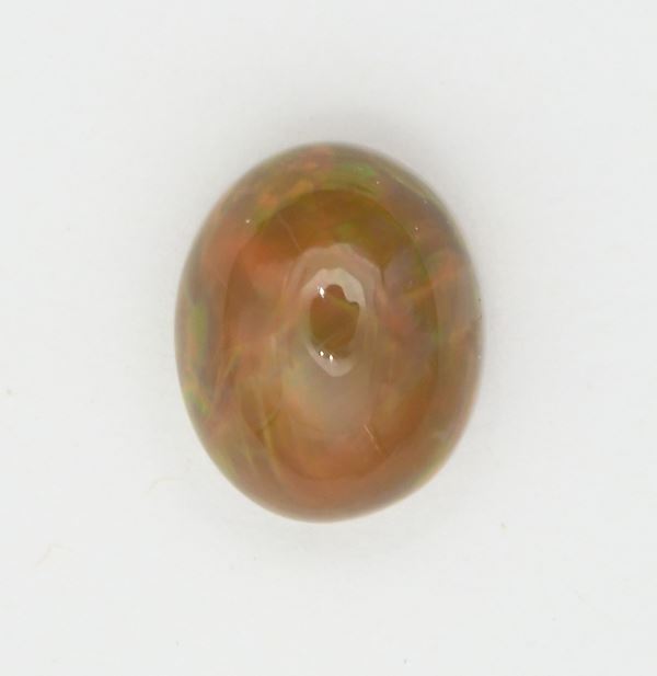 Opale etiope in taglio cabochon ovale