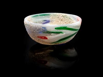 Fratelli Toso, Ciotola “Scavo” in vetro di Murano bianco opaco con decorazione geometrica
