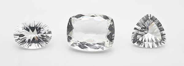 Lotto di 3 quarzi incolore (cristallo di Rocca), in taglio cuscino, triangolo e ovale