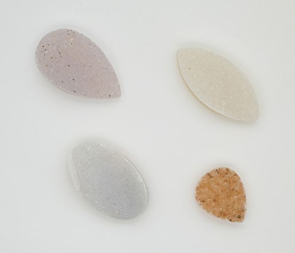Lotto di 4 quarzi con drusy