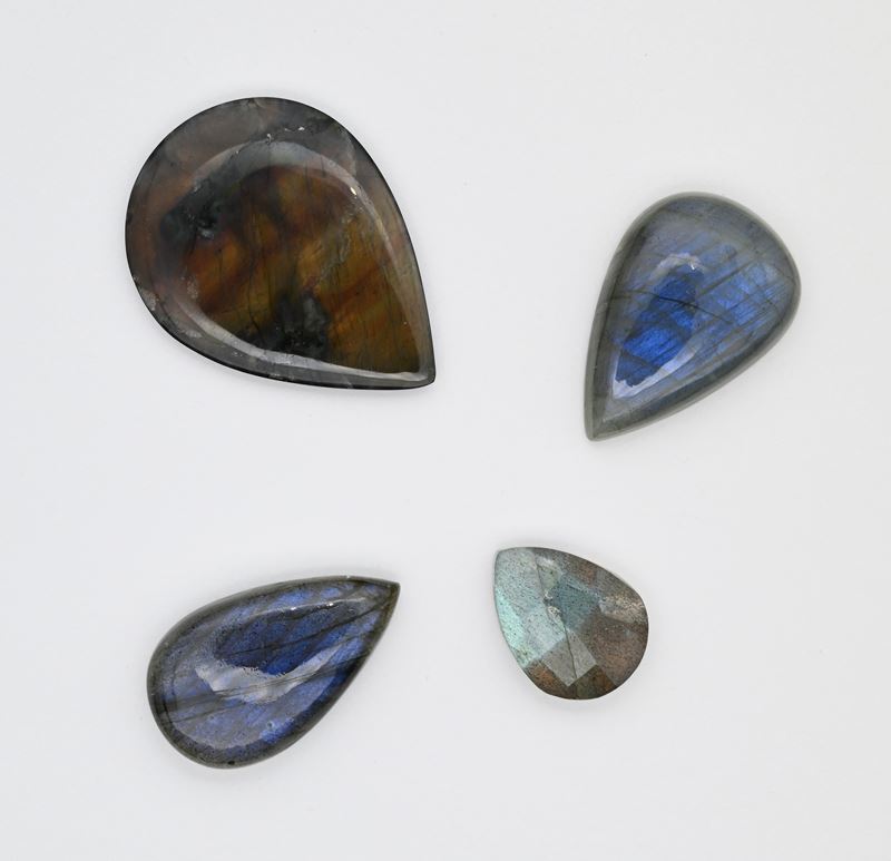 Lotto di 4 labradoriti a goccia