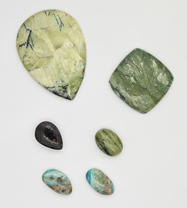 Lotto di 6 opali in taglio fantasia