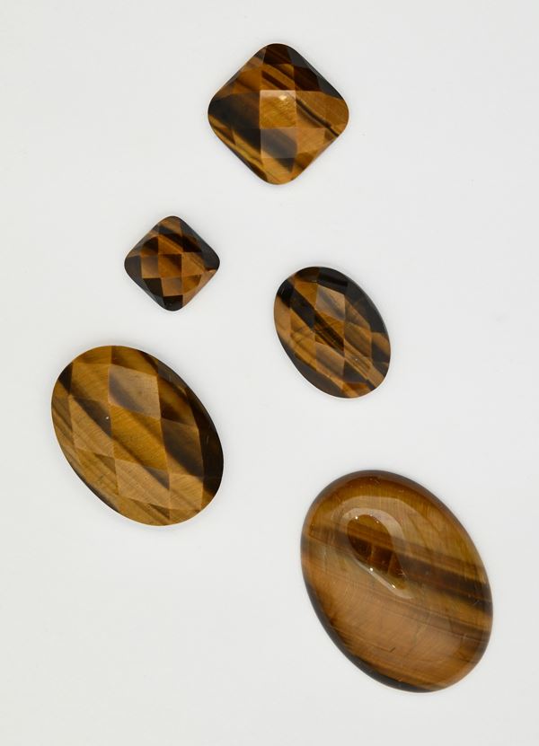 Lotto di 5 occhio di tigre in taglio fantasia