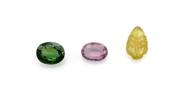 Lotto di zaffiro rosa, verde e giallo in taglio ovale e goccia