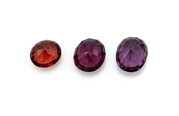 Lotto di 3 spinelli in taglio ovale  - Asta Asta a Tempo - Gemme di Mille Colori - Casa d'Aste Arcadia