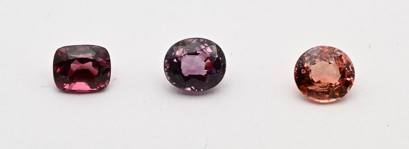 Spinelli, tagli vari, ct 2,60 complessivi