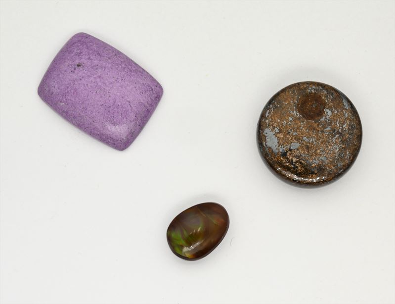 Lotto di agata, bronzite e purpurite