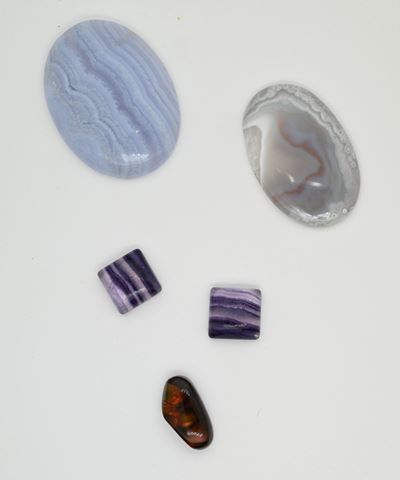 Lotto di 5 agate in vari tagli