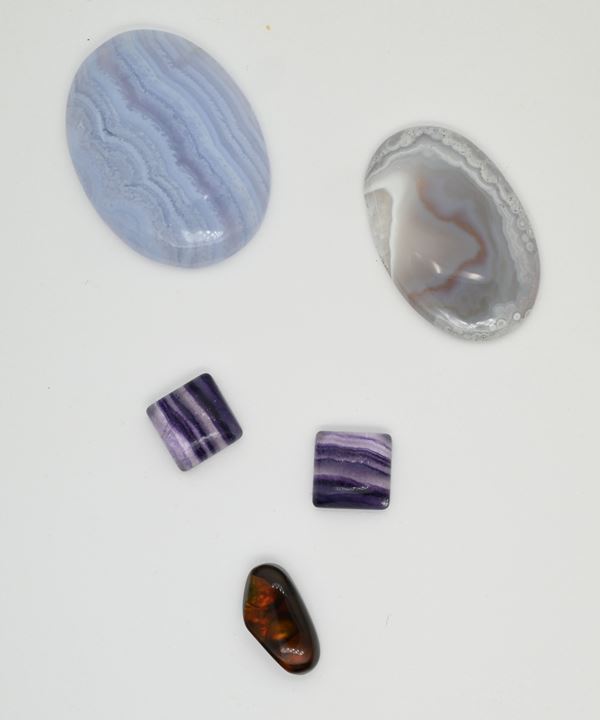 lotto di 5 agate in vari tagli