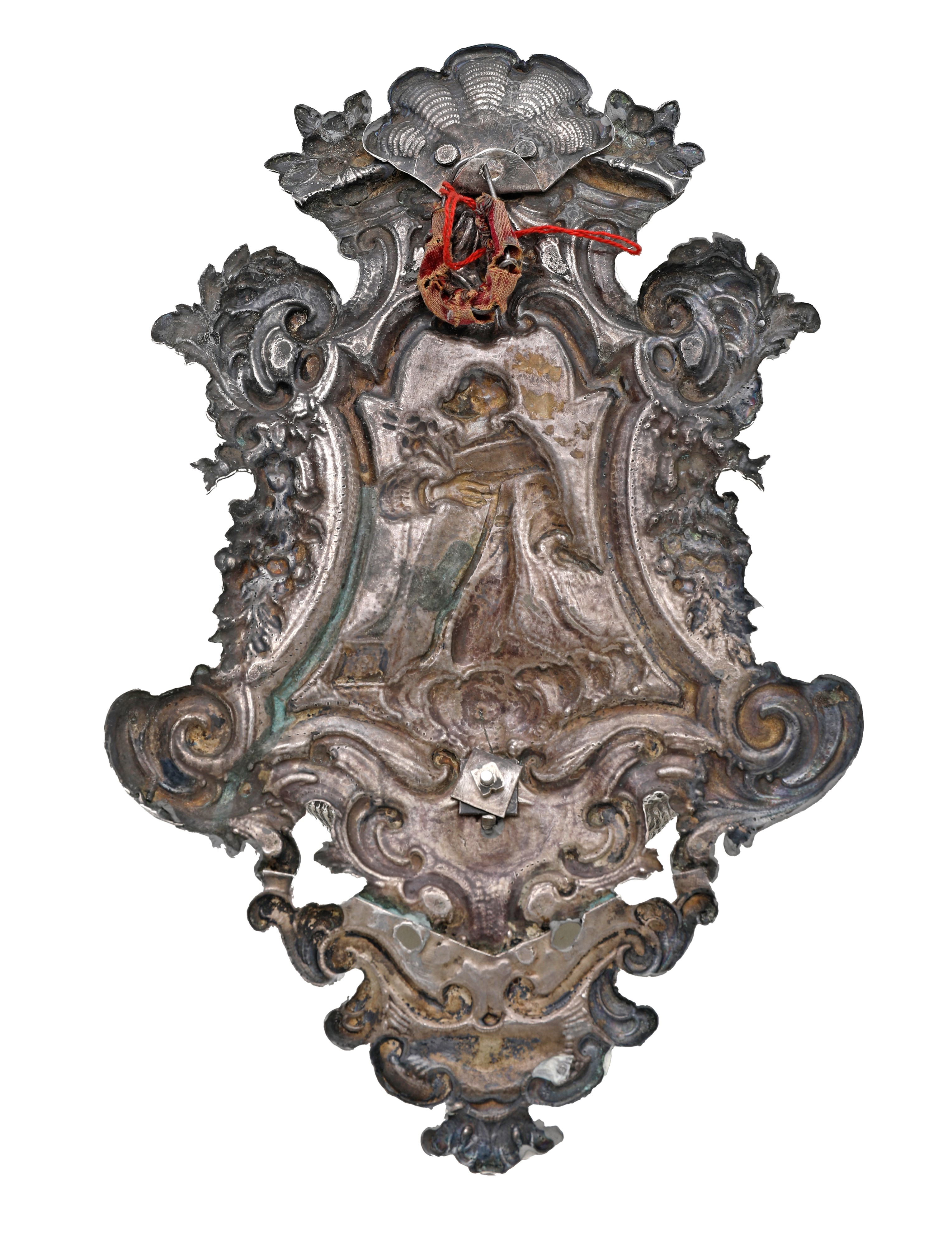 Acquasantiera, argento sbalzato con figura di San'Antonio da Padova
