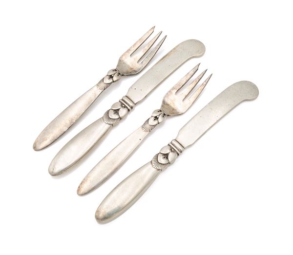Due coppie di posate da antipasto in argento sterling mod. "Cactus", Georg Jensen, Danimarca, Anni Trenta