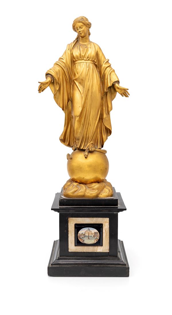 Madonna Immacolata in bronzo dorato con base in marmo e mosaico minuto, XIX secolo