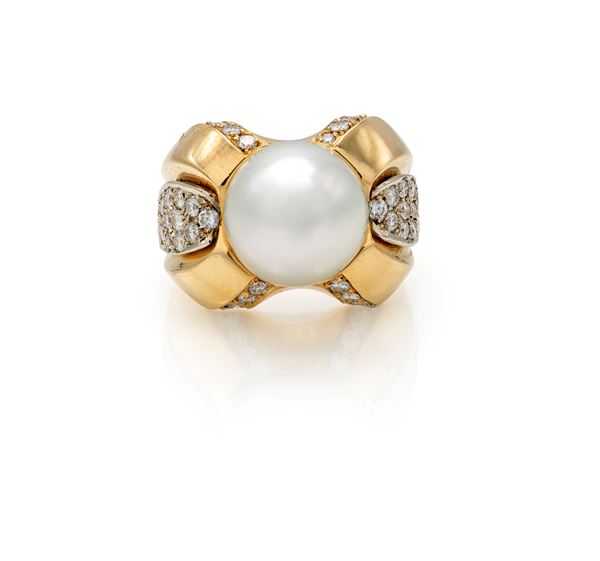 Moroni, Anello in oro, perla e diamanti