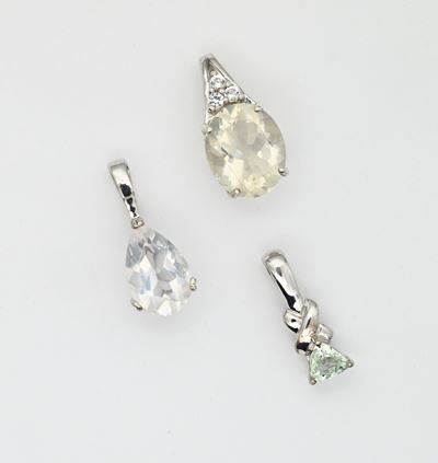 Gruppo di pendenti, argento 925/1000 con pietre incolore