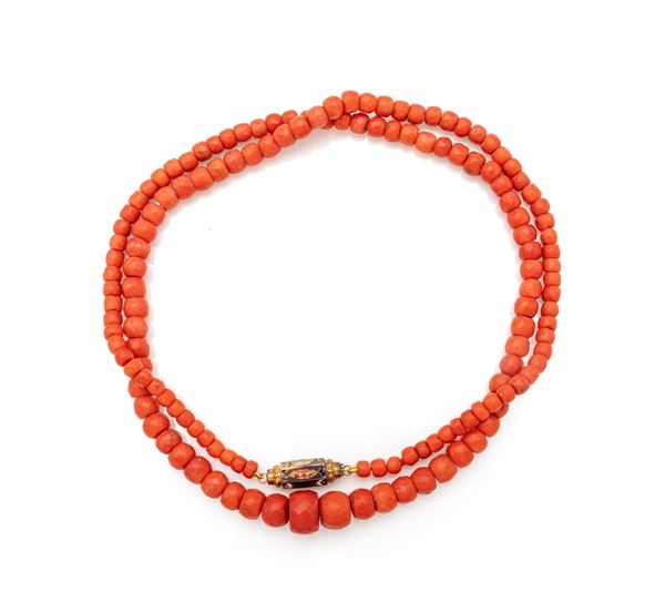 Collana in corallo ed oro