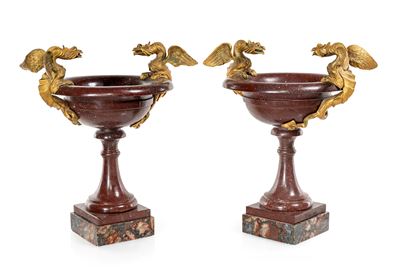 Coppia di coppe ornamentali, porfido e marmo africano con grifoni in bronzo dorato, XIX secolo
