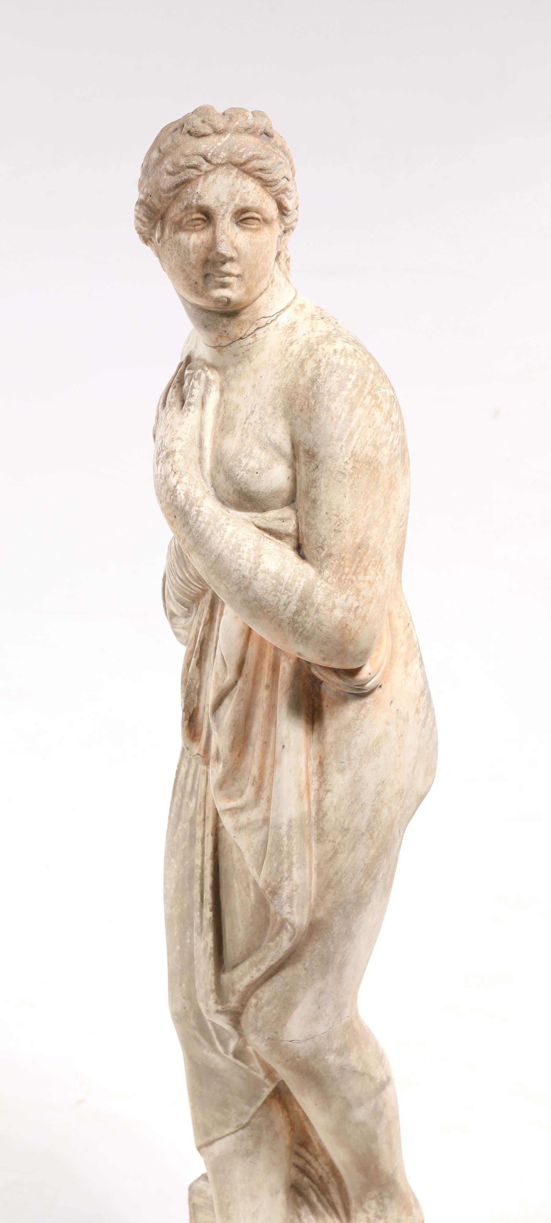 Scultura da giardino in marmo raffigurante Venere, XX secolo, altezza cm 107