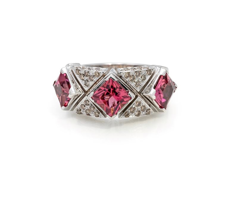 Zancan, anello in oro, tormaline rosa e brillanti