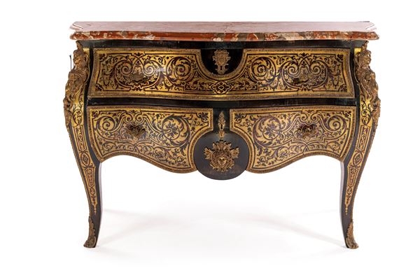 Cassettone Boulle con piano sagomato in marmo rosso, Francia, XIX secolo