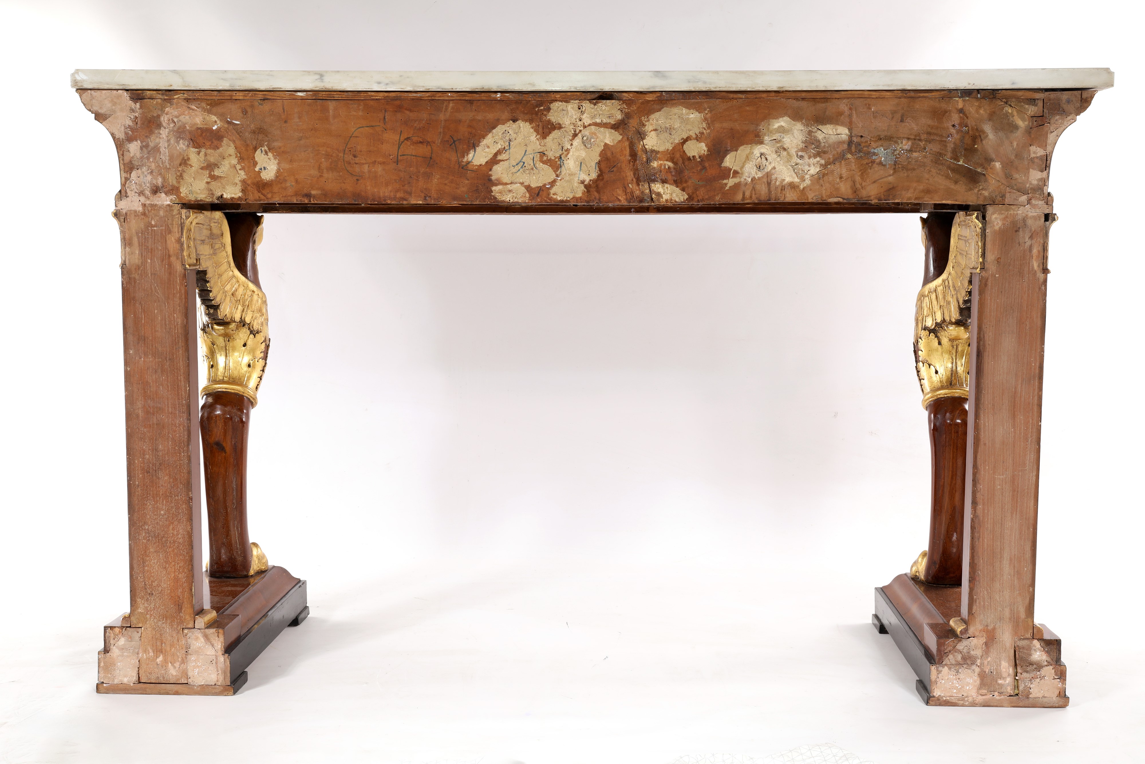 Console, piano rettangolare in marmo bianco, mogano dorato con decorazioni a rilievo, XIX secolo