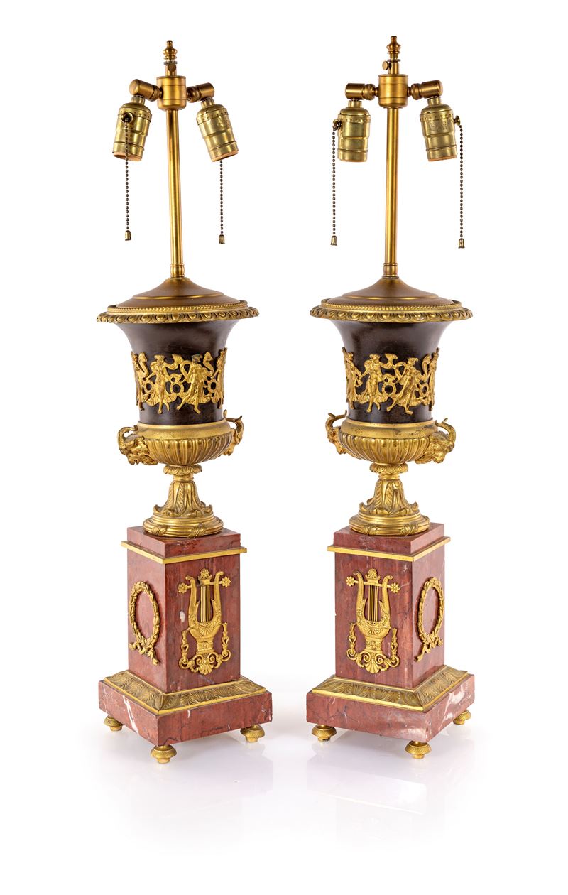 Coppia di lampade da tavolo in marmo e bronzo brunito e dorato, Francia, XIX secolo