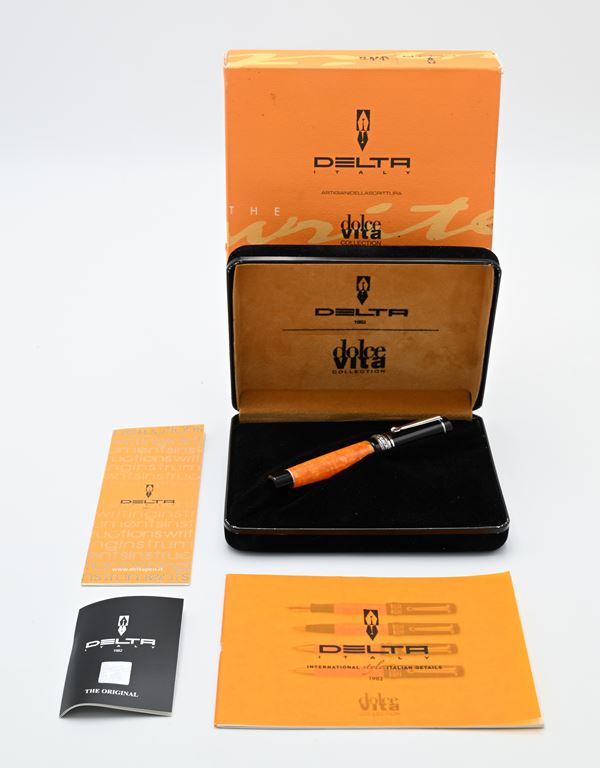 Delta Dolcevita - Penna stilografica in resina con particolari in argento massiccio 925/000