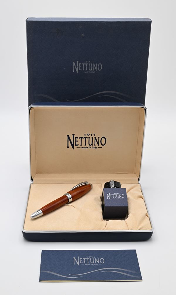 Nettuno 1911 Tridente - Penna stilografica in resina con particolari rodiati