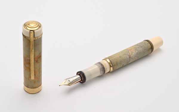 Visconti La Millionaire - Penna stilografica in marmo con particolari placcati in oro giallo. In edizione limitata 072/988
