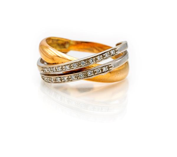Anello ad incrocio in oro e brillanti