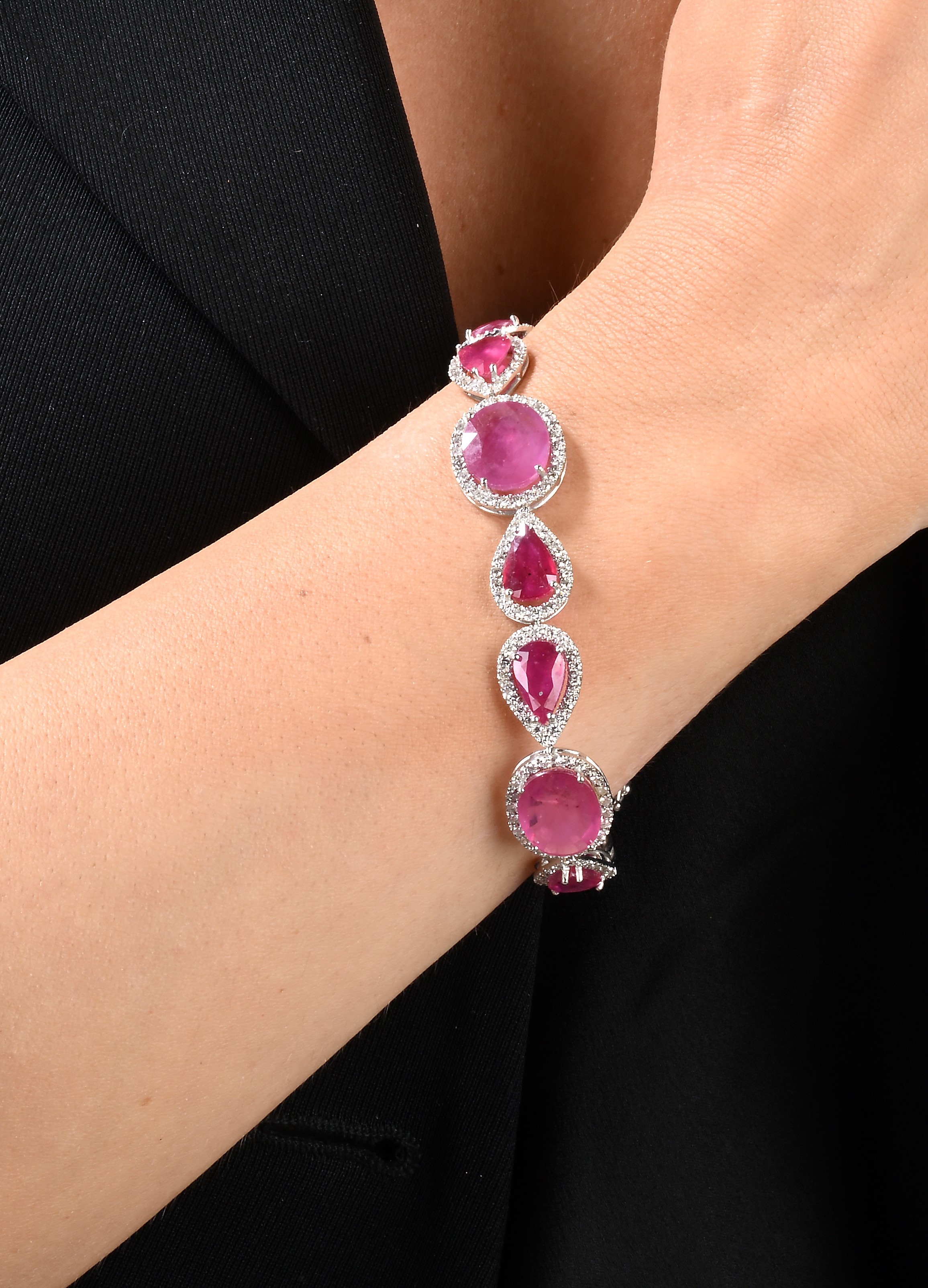 Bracciale in oro, brillanti e rubini