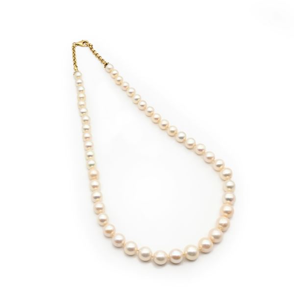 Collana di perle e oro
