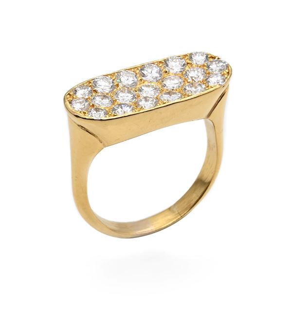 Anello in oro e brillanti