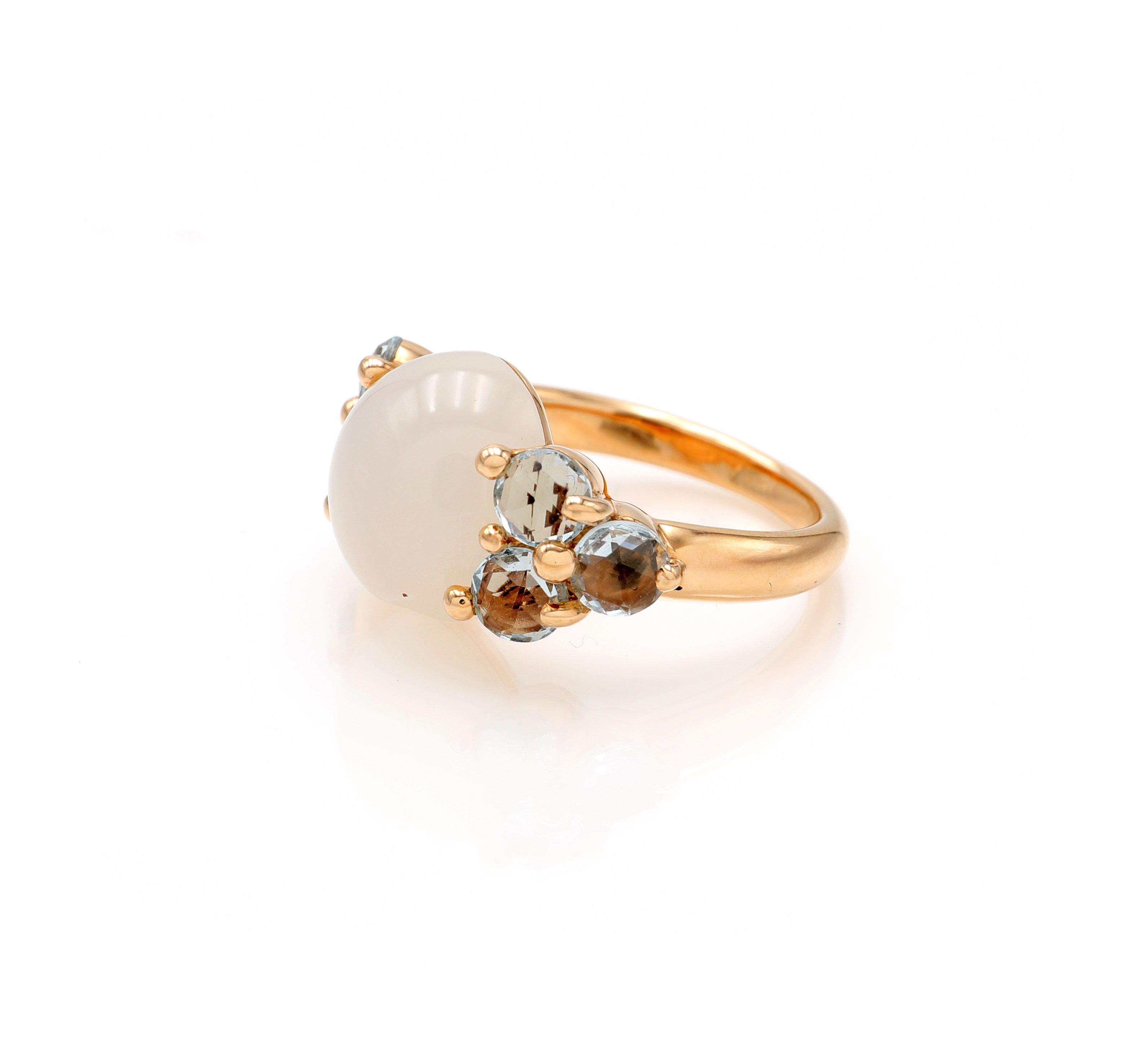 Pomellato, Anello Modello Luna in oro giallo 750/000 con pietra di luna e acquamarine