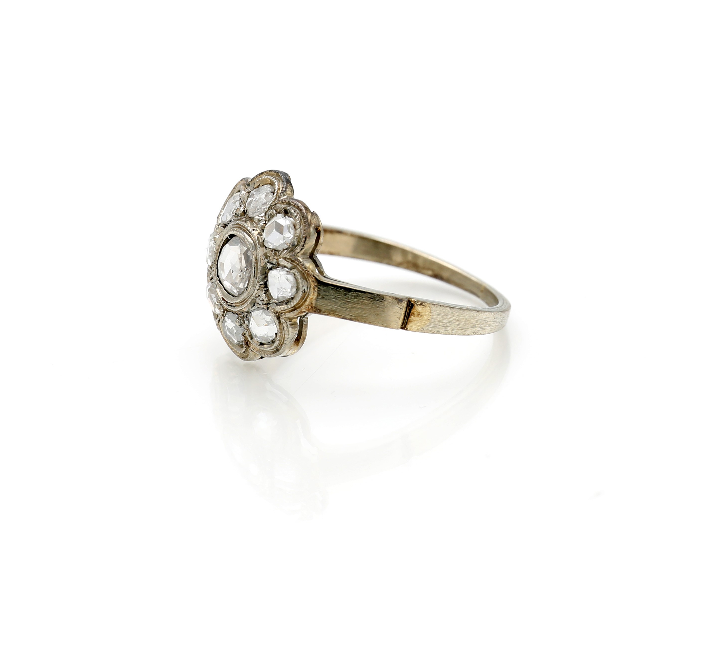 Anello antico in oro giallo 750/000 e argento con diamanti