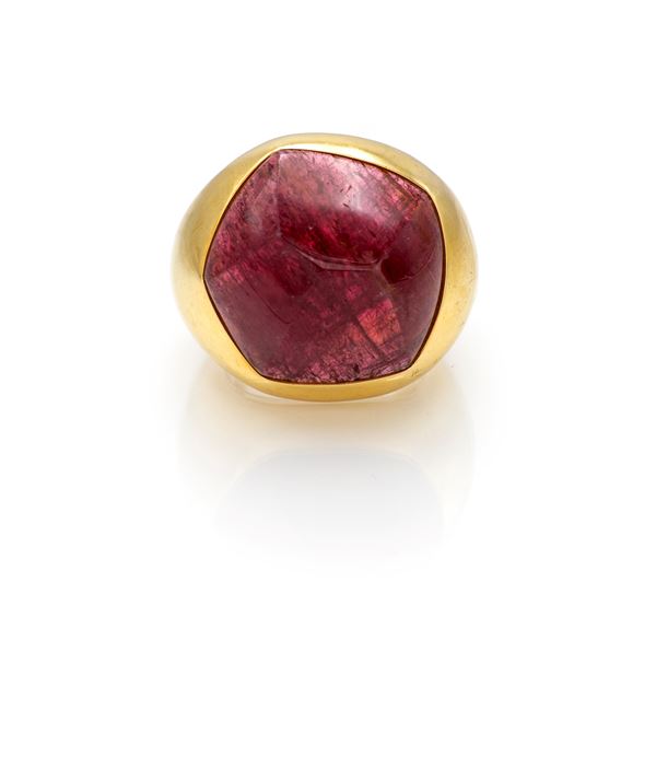 Pomellato, anello in oro e granato