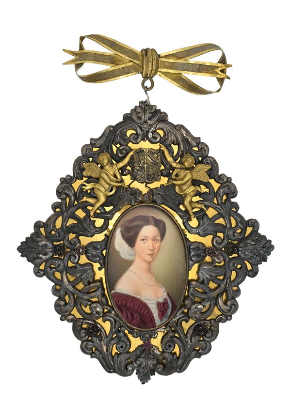 Grande pendente in ottone e argento con miniatura, XIX secolo