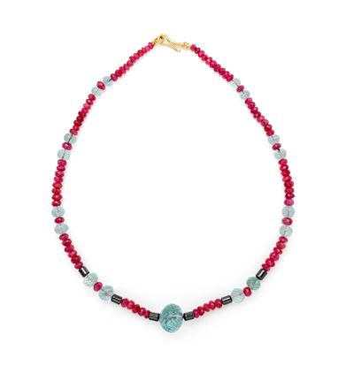 Collana in oro con rubini, ematite e fluoriti, lunghezza 40 cm