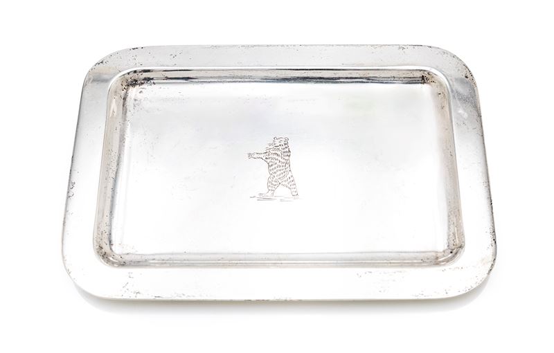 R. del Vecchio, Piattino svuota tasche in argento 925/000 inciso con orso
