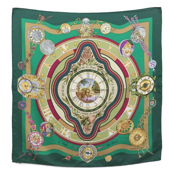 Hermes, foulard in seta   - Asta Luxury Fashion | Borse, Foulard e Accessori delle Grandi Maison - Casa d'Aste Arcadia