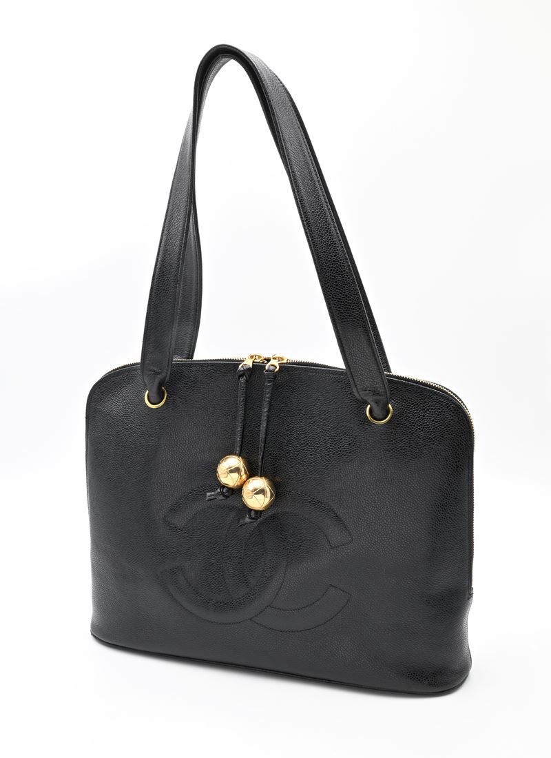 Chanel, borsa in pelle con logo