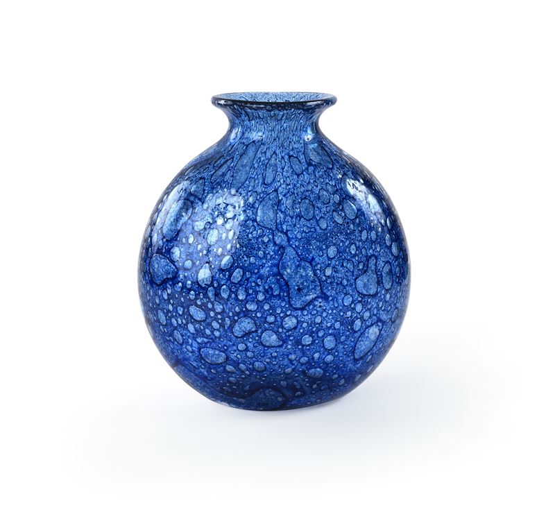 Ercole Barovier - Vaso "Efeso" in vetro blu con inclusioni d'aria irregolari