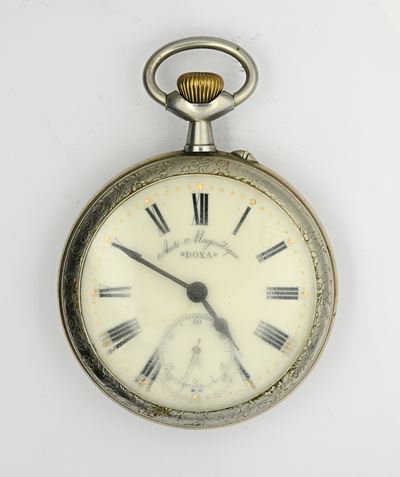 Doxa, Orologio da carrozza con scappamento ad ancora e spirale Breguet “remontoir” da uomo